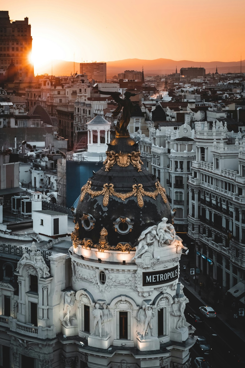 Metropolis building in Madrid at sunset